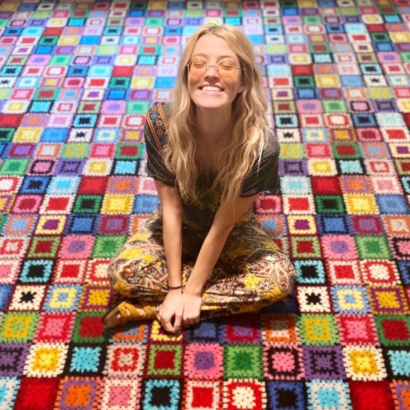 Meet your Posher, Alina Joie - Picture 5 of 11